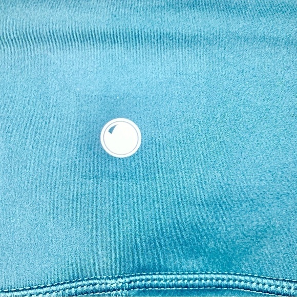 NWT Yogalicious Lux Shorts XS Dark Teal Spandex 5” Inseam Athletic Shorts New - Picture 6 of 13